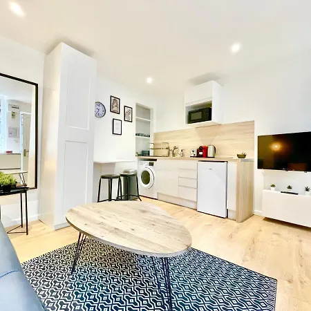 Apartment - - Centre Historique - Tout Confort - Internet Fibre *