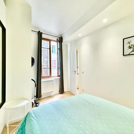 Apartment - - Centre Historique - Tout Confort - Internet Fibre