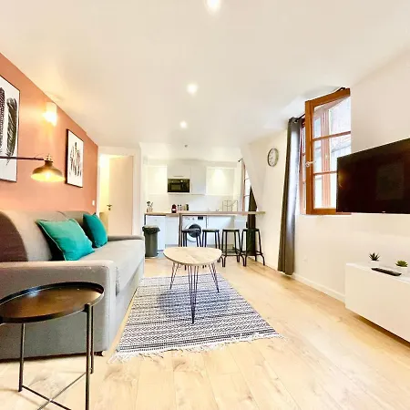 - - Centre Historique - Tout Confort - Internet Fibre Lägenhet *