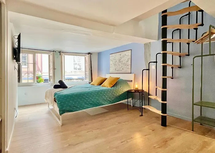 Apartment - - Centre Historique - Tout Confort - Internet Fibre *