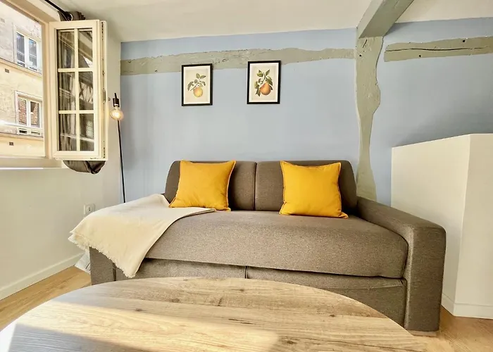 - - Centre Historique - Tout Confort - Internet Fibre